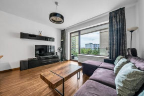 Warsaw Center Business Apt - Parking and Balcony - by Rentujemy